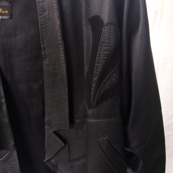 Wing-embroidered Leather Jacket - Picture 7 of 10